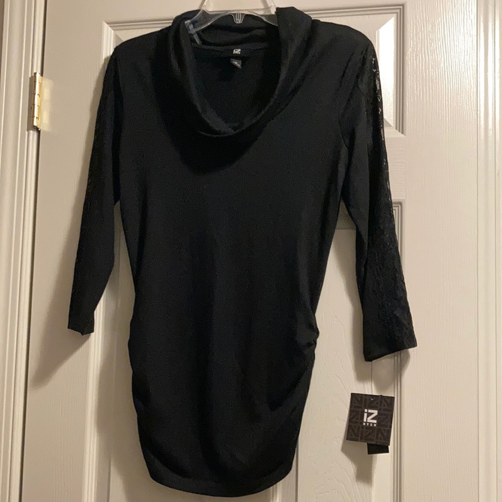 iZ Byer 3/4 sleeve top (NWT)